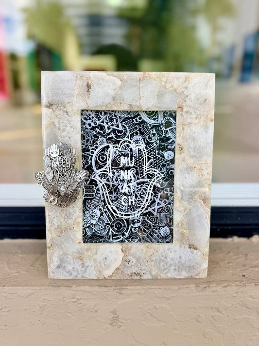 FRAME - Hamsas of Munkatch
